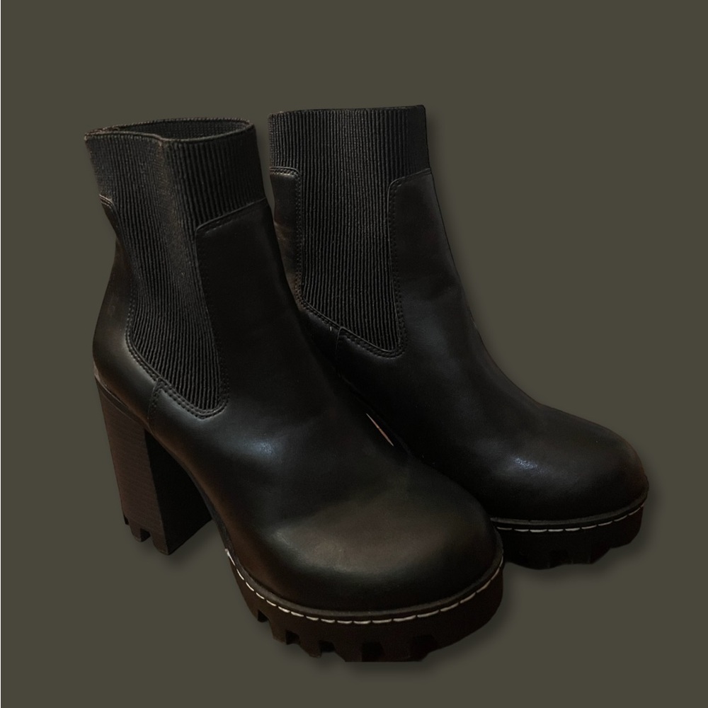 H&M Divided Chelsea Platform Ankle Boots